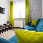 Klonowa 3*