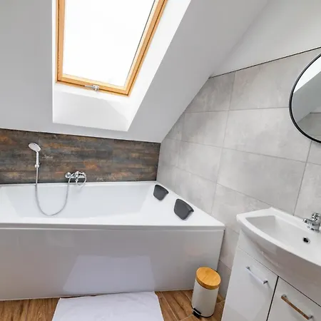 Guest house Klonowa 3*